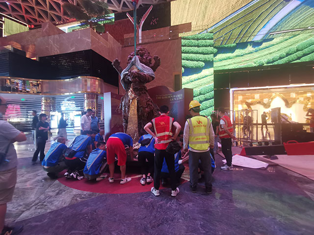 MGM